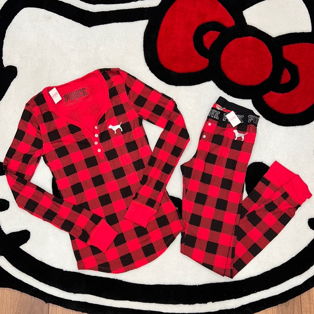 NWT VS Pajama Sleep Set Small